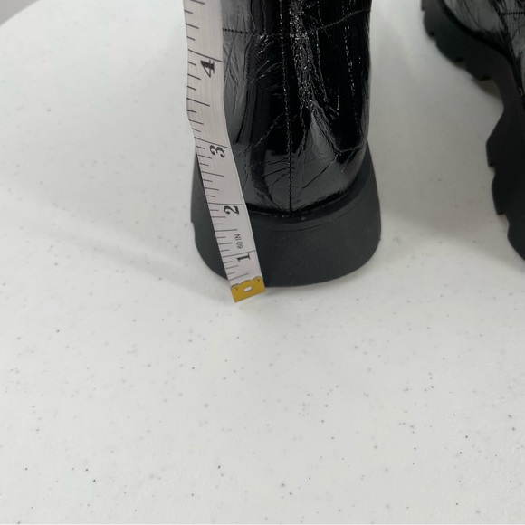 NIB Katy Perry The Daarling Combat Shiny Black Lug Sole Zip Up Boots Women’s 9M - Picture 5 of 9